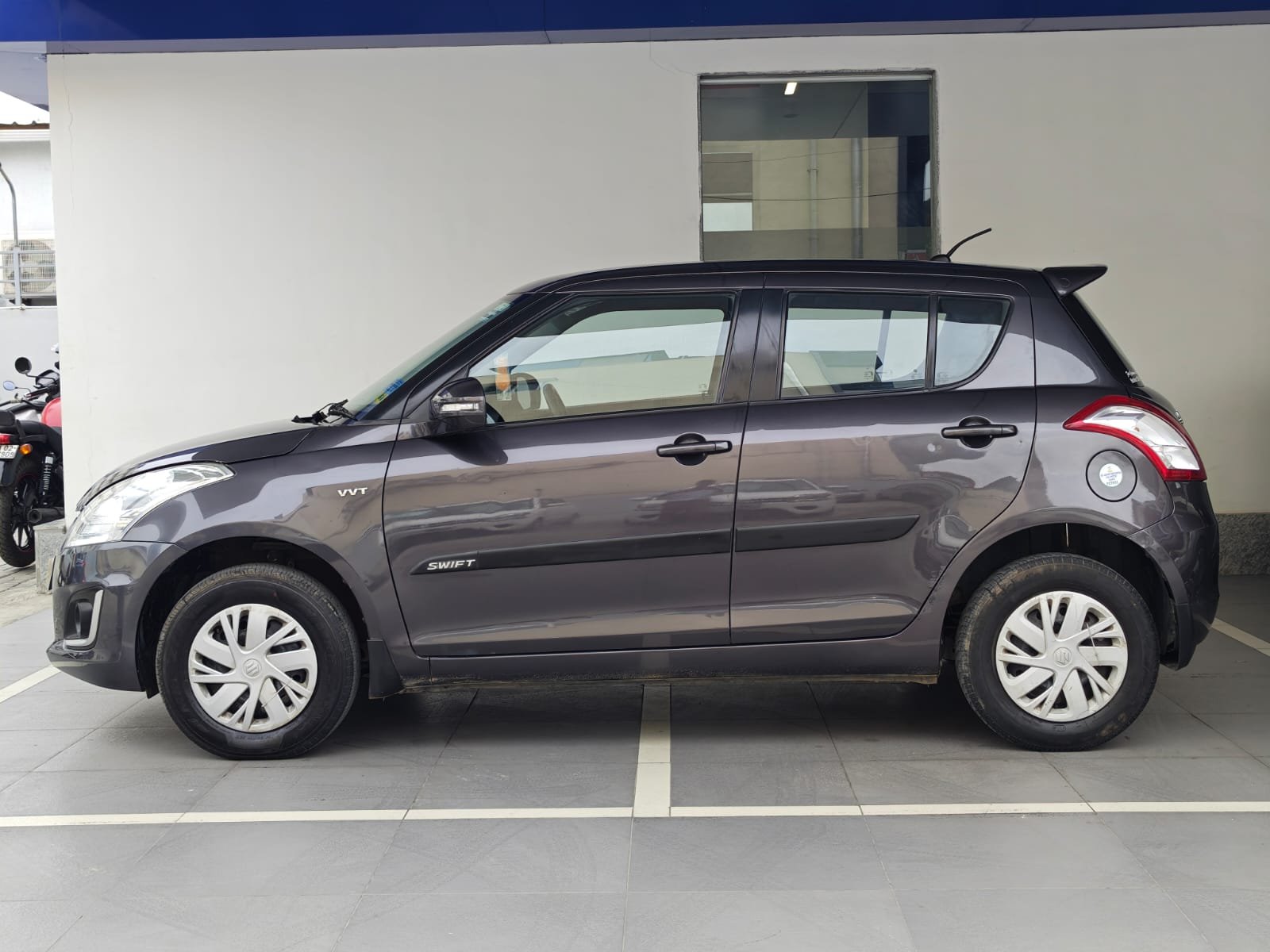 MARUTI SUZUKI SWIFT VXI